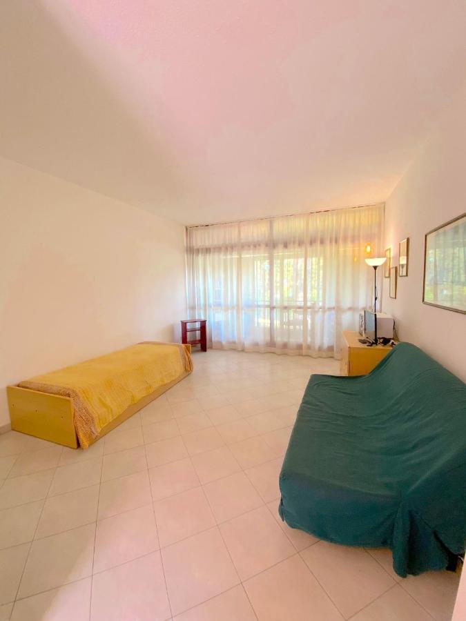Apartments Via Dei Platani Marina Di Bibbona Exteriör bild