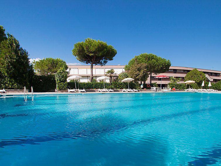 Apartments Via Dei Platani Marina Di Bibbona Exteriör bild